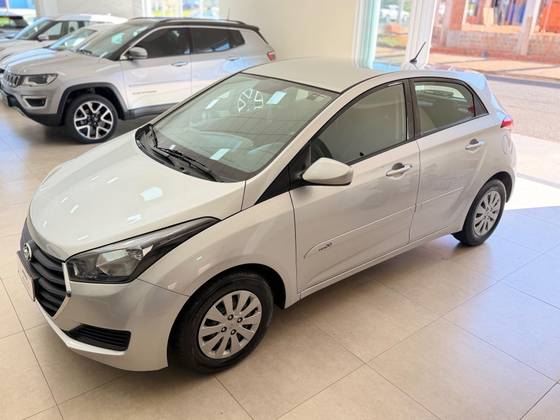 HYUNDAI HB20 1.0 COMFORT 12V FLEX 4P MANUAL